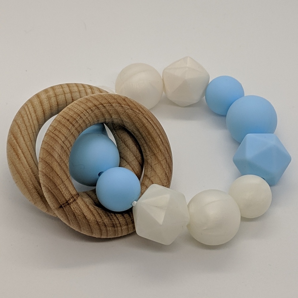 Blue white teething bracelet wooden rings baby boy - Picture 2 of 6